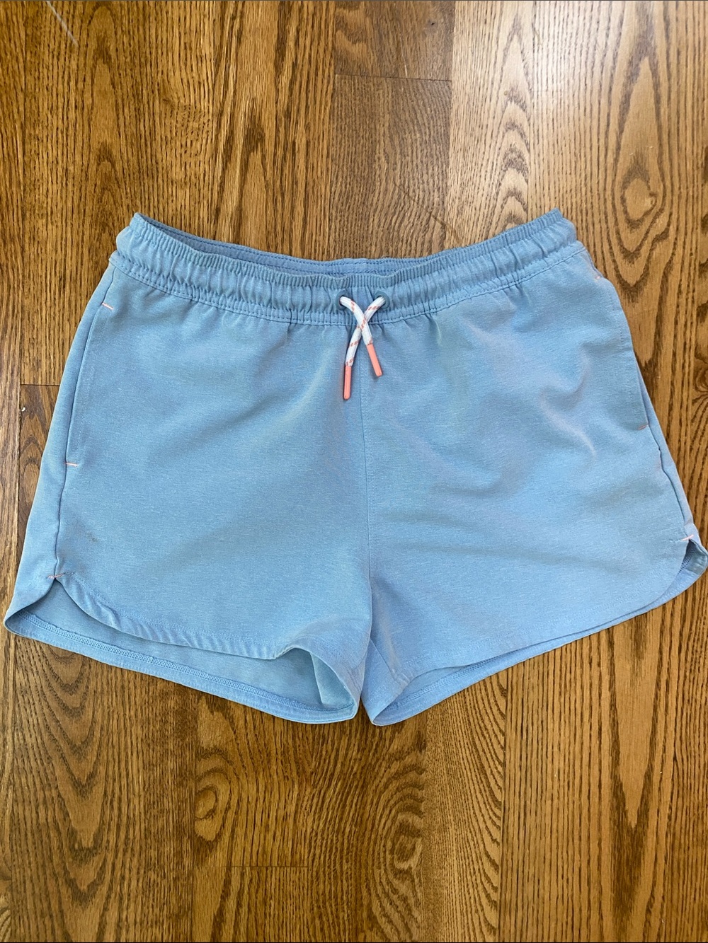 Girls Vinyard Vines size large performace shorts pockets athletic blue elastic